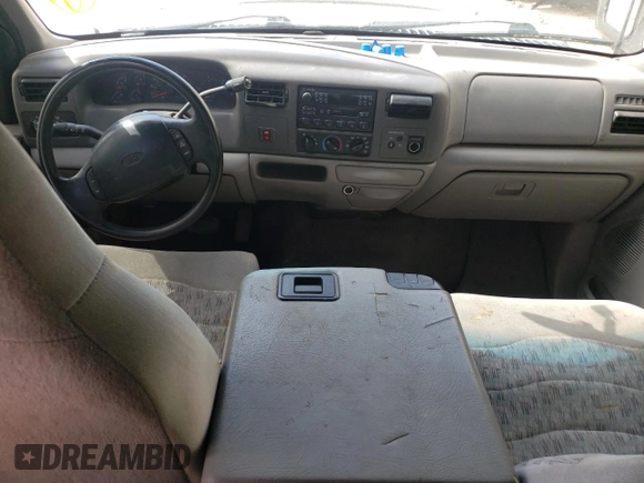 2000 Ford F-250 XL с VIN 1FTNX20F7YEB31717, выставлен на аукционе Copart как лот 55279855 с пробегом 15 921 миль миль и Списание • Salvage title. История ставок и продаж доступна на DreamBid. Изображение 8.