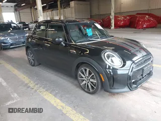 2022 MINI Hardtop 4 Door Cooper S with VIN WMW53DK01N2R87864, listed as a IAAI auction lot 42315440 with 33,053 mi miles and . Bid and sale history available at DreamBid. Image 1.