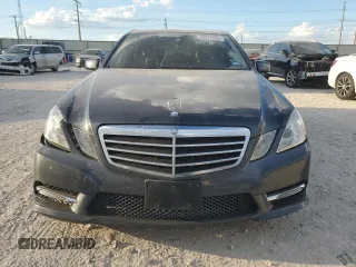 2013 Mercedes-Benz E-Class E 350 Luxury BlueTEC with VIN WDDHF2EBXDA728289, listed as a Copart auction lot 69071724 with 157,391 mi miles and Salvage Title. Bid and sale history available at carsss.com. Image 5.