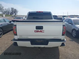 2017 GMC Sierra 1500 Denali z VIN 3GTU2PEC8HG502379, wystawiony jako IAAI lot #42040538 z przebiegiem 108 960 mil mil oraz . Historia ofert i sprzedaży dostępna na DreamBid. Obrazek 16.
