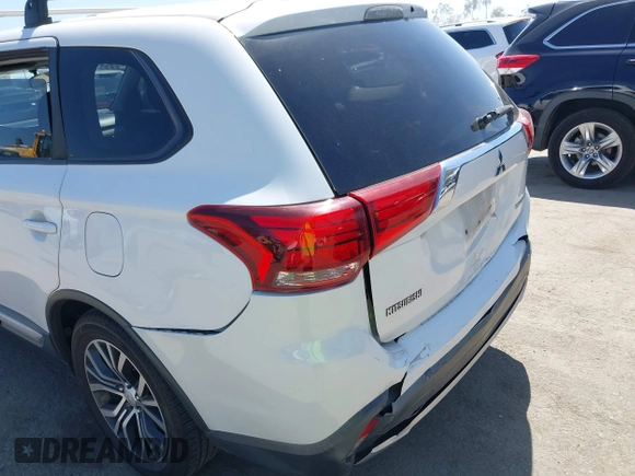 2016 Mitsubishi Outlander ES z VIN JA4AD2A30GZ051821, wystawiony jako IAAI lot #42283059 z przebiegiem 147 745 mil mil oraz . Historia ofert i sprzedaży dostępna na DreamBid. Obrazek 6.