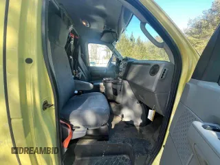 2019 Ford Econoline Commercial with VIN 1FDXE4FS5KDC52270, listed as a Copart auction lot 46290955 with 104,046 mi miles and Clean Title. Bid and sale history available at carsss.com. Image 5.