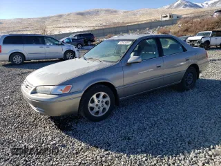 1998 Toyota Camry LE z VIN JT2BF28K9W0118817, wystawiony jako Copart lot #42603885 z przebiegiem 45 808 mil mil oraz Czysty tytuł • Clean title. Historia ofert i sprzedaży dostępna na DreamBid. Obrazek 1.