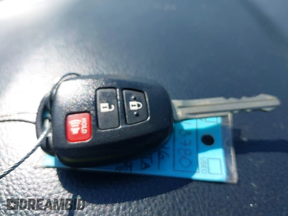 2016 Toyota Highlander LE Plus z VIN 5TDZKRFHXGS135786, wystawiony jako IAAI lot #41567851 z przebiegiem 198 969 mil mil oraz . Historia ofert i sprzedaży dostępna na DreamBid. Obrazek 11.