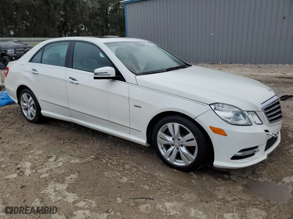 2012 Mercedes-Benz E-Class E 350 Luxury BlueTEC with VIN WDDHF2EB4CA575911, listed as a Copart auction lot 87729915 with 85,226 mi miles and Salvage Title. Bid and sale history available at carsss.com. Image 4.