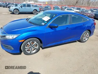 2017 Honda Civic LX z VIN 19XFC2F54HE203525, wystawiony jako IAAI lot #41796081 z przebiegiem 82 910 mil mil oraz . Historia ofert i sprzedaży dostępna na DreamBid. Obrazek 2.