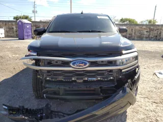 2024 Ford Expedition Max XLT with VIN 1FMJK1H87REA85137, listed as a Copart auction lot 46241645 with 4,845 mi miles and Non repairable. Bid and sale history available at DreamBid. Image 5.