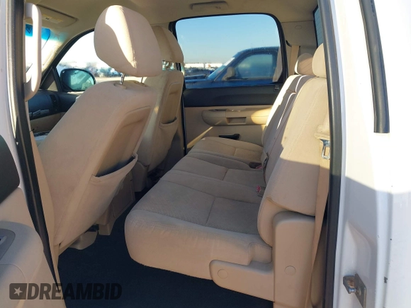 2008 Chevrolet Silverado 1500 1LT with VIN 3GCEC13J28G170004, listed as a IAAI auction lot 41690352 with 238,573 mi miles and . Bid and sale history available at DreamBid. Image 8.
