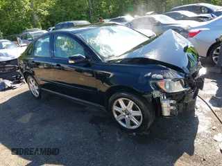 2006 Volvo S40 2.4L z VIN YV1MS382162211413, wystawiony jako IAAI lot #42197661 z przebiegiem 218 172 mil mil oraz . Historia ofert i sprzedaży dostępna na DreamBid. Obrazek 1.
