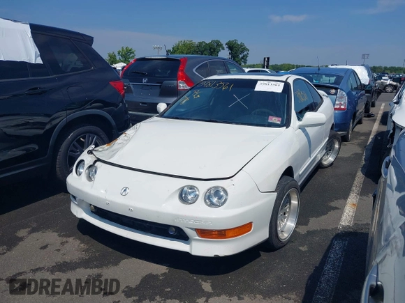 1997 Acura Integra GS-R with VIN JH4DC2392YS006704, listed as a IAAI auction lot 39813561 with 113,096 mi miles. Bid and sale history available at carsss.com. Image 2.