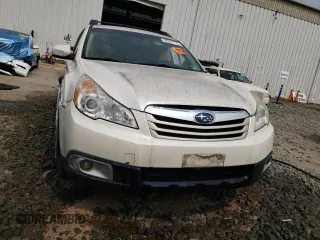 2012 Subaru Outback 2.5i Prem with VIN 4S4BRBGCXC3285556, listed as a Copart auction lot 62341113 with 173,799 mi miles and Clean Title. Bid and sale history available at carsss.com. Image 5.