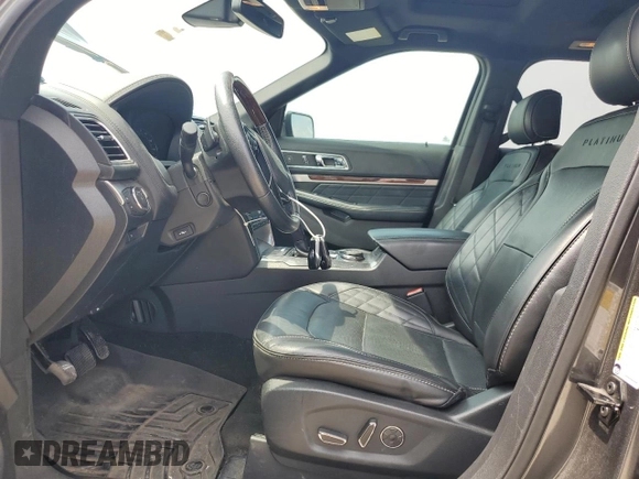 2017 Ford Explorer Platinum с VIN 1FM5K8HT8HGC20790, выставлен на аукционе Copart как лот 55330035 с пробегом 131 810 миль миль и Чистый • Clean title. История ставок и продаж доступна на DreamBid. Изображение 7.