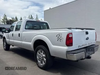 2015 Ford F-250 Lariat z VIN 1FT7W2B63FEC54565, wystawiony jako Copart lot #61446585 z przebiegiem 213 130 mil mil oraz Czysty tytuł • Clean title. Historia ofert i sprzedaży dostępna na DreamBid. Obrazek 3.