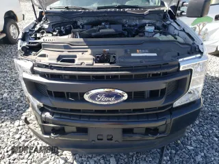 2022 Ford F-250 XL with VIN 1FTBF2B66NEE29514, listed as a Copart auction lot 54845425 with 14,601 mi miles and Salvage title. Bid and sale history available at DreamBid. Image 11.