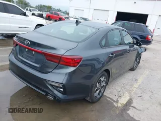 2021 Kia Forte LXS with VIN 3KPF24AD3ME314039, listed as a IAAI auction lot 38135646 with 82,935 mi miles. Bid and sale history available at carsss.com. Image 4.
