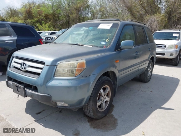 2007 Honda Pilot EX-L with VIN 5FNYF28597B037850, listed as a IAAI auction lot 41879048 with 194,089 mi miles. Bid and sale history available at carsss.com. Image 2.
