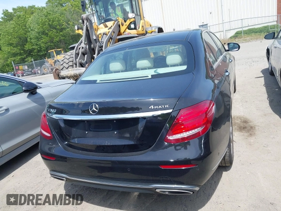 2017 Mercedes-Benz E 300 Luxury with VIN WDDZF4KB2HA126271, listed as a IAAI auction lot 42336777 with 253,907 mi miles and . Bid and sale history available at DreamBid. Image 16.