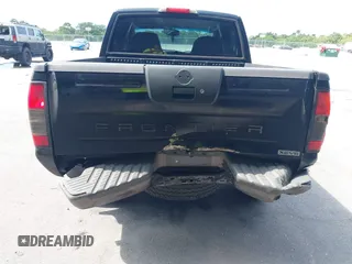 2003 Nissan Frontier XE z VIN 1N6ED27T13C444266, wystawiony jako IAAI lot #42365423 z przebiegiem 245 641 mil mil oraz . Historia ofert i sprzedaży dostępna na DreamBid. Obrazek 6.