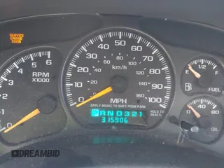 2000 GMC New Sierra 1500 SL with VIN 2GTEC19V2Y1392769, listed as a IAAI auction lot 41748036 with 315,906 mi miles. Bid and sale history available at carsss.com. Image 15.