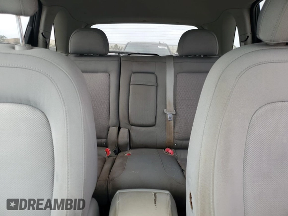 2009 Saturn VUE XE z VIN 3GSCL33P09S533328, wystawiony jako Copart lot #53945385 z przebiegiem 140 128 mil mil oraz Nie do naprawy • Non repairable. Historia ofert i sprzedaży dostępna na DreamBid. Obrazek 10.