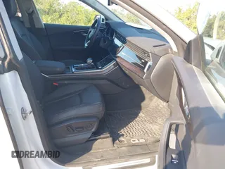 2023 Audi Q8 Prestige z VIN WA1CVBF18PD007608, wystawiony jako IAAI lot #42351075 z przebiegiem 28 278 mil mil oraz . Historia ofert i sprzedaży dostępna na DreamBid. Obrazek 5.