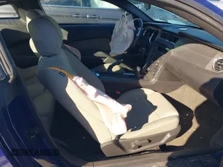 2014 Ford Mustang V6 with VIN 1ZVBP8AM6E5301075, listed as a IAAI auction lot 41427149 with 119,277 mi miles and . Bid and sale history available at carsss.com. Image 5.