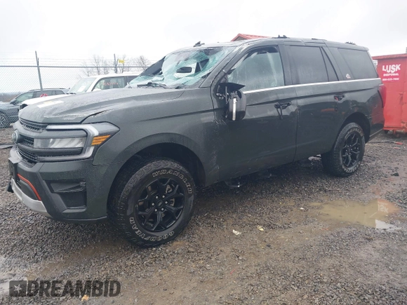 2022 Ford Expedition Timberline z VIN 1FMJU1RT5NEA40706, wystawiony jako IAAI lot #41850491 z przebiegiem 49 905 mil mil oraz . Historia ofert i sprzedaży dostępna na DreamBid. Obrazek 2.