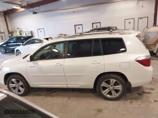2008 Toyota Highlander Sport with VIN JTEDS43A282061403, listed as a IAAI auction lot 41718824 with 168,104 mi miles. Bid and sale history available at carsss.com. Image 14.