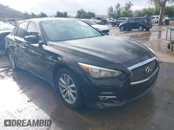 2014 Infiniti Q50 with VIN JN1BV7AP8EM675841, listed as a IAAI auction lot 41582924 with 139,637 mi miles. Bid and sale history available at carsss.com. Image 1.