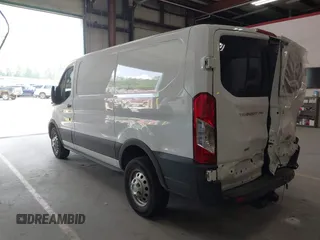 2024 Ford Transit z VIN 1FTYE2Y89RKB18494, wystawiony jako IAAI lot #42445260 z przebiegiem 19 070 mil mil oraz . Historia ofert i sprzedaży dostępna na DreamBid. Obrazek 3.