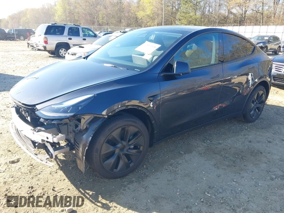 2024 Tesla Model Y Long Range with VIN 7SAYGDEE8RA293641, listed as a IAAI auction lot 41891018 with 7,341 mi miles and . Bid and sale history available at DreamBid. Image 2.