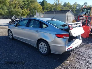 2019 Ford Fusion S with VIN 3FA6P0G70KR209661, listed as a IAAI auction lot 40319091 with 46,466 mi miles and . Bid and sale history available at DreamBid. Image 3.
