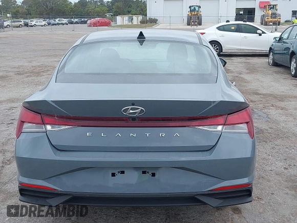 2021 Hyundai Elantra SEL with VIN KMHLM4AG6MU212660, listed as a IAAI auction lot 40806363 with 32,208 mi miles. Bid and sale history available at carsss.com. Image 16.