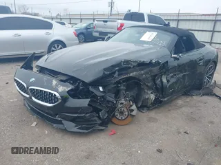 2022 BMW Z4 sDrive30i with VIN WBAHF3C05NWX43513, listed as a IAAI auction lot 41581487 with 9,651 mi miles. Bid and sale history available at carsss.com. Image 2.
