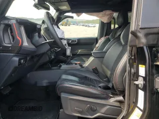 2023 Ford Bronco Raptor с VIN 1FMEE5JR6PLB79862, выставлен на аукционе Copart как лот 59628905 с пробегом 5 382 миль миль и Списание • Salvage title. История ставок и продаж доступна на DreamBid. Изображение 7.