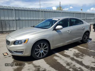 2017 Volvo S60 Inscription z VIN LYV402TK7HB145920, wystawiony jako Copart lot #54956515 z przebiegiem 48 213 mil mil oraz Szkoda całkowita • Salvage title. Historia ofert i sprzedaży dostępna na DreamBid. Obrazek 1.