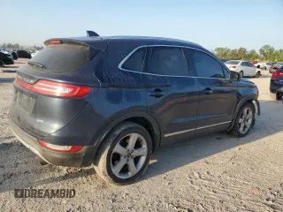 2017 Lincoln MKC Premiere z VIN 5LMCJ1C94HUL24284, wystawiony jako Copart lot #52895915 z przebiegiem 130 037 mil mil oraz Szkoda całkowita • Salvage title. Historia ofert i sprzedaży dostępna na DreamBid. Obrazek 3.