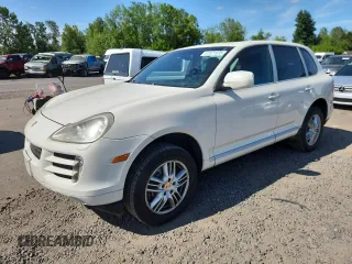 2008 Porsche Cayenne z VIN WP1AA29P18LA03396, wystawiony jako Copart lot #61871695 z przebiegiem 153 241 mil mil oraz Czysty tytuł • Clean title. Historia ofert i sprzedaży dostępna na DreamBid. Obrazek 1.