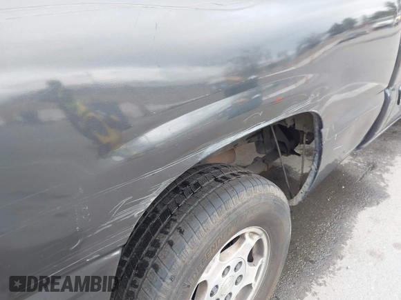 2003 Chevrolet Silverado 1500 LS с VIN 1GCEK19TX3E107860, выставлен на аукционе IAAI как лот 41461401 с пробегом 379 055 миль миль и . История ставок и продаж доступна на DreamBid. Изображение 17.