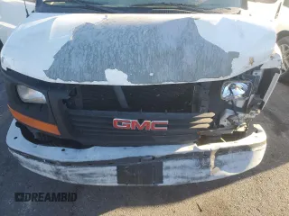 2007 GMC Savana Cargo Van with VIN 1GTGG25V271150268, listed as a Copart auction lot 85996794 with 141,505 mi miles and Salvage Title. Bid and sale history available at carsss.com. Image 12.