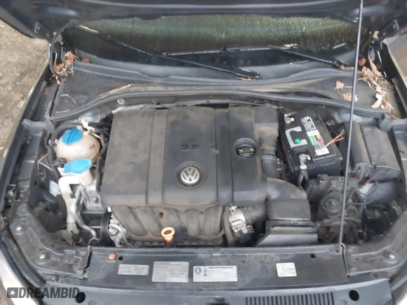 2012 Volkswagen Passat SE w/Sunroof with VIN 1VWBH7A38CC053564, listed as a IAAI auction lot 41488237 with 188,636 mi miles. Bid and sale history available at carsss.com. Image 10.