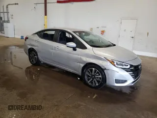 2025 Nissan Versa SV с VIN 3N1CN8EV1SL840895, выставлен на аукционе Copart как лот 61003515 с пробегом 6 277 миль миль и Чистый • Clean title. История ставок и продаж доступна на DreamBid. Изображение 4.