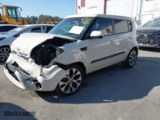 2013 Kia Soul + with VIN KNDJT2A6XD7760122, listed as a IAAI auction lot 41652106 with 116,237 mi miles. Bid and sale history available at carsss.com. Image 17.