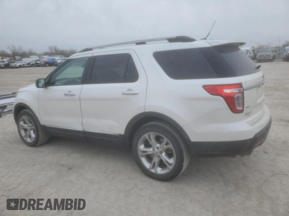 2013 Ford Explorer XLT z VIN 1FM5K8D85DGC31161, wystawiony jako Copart lot #44754465 z przebiegiem 213 442 mil mil oraz Szkoda całkowita • Salvage title. Historia ofert i sprzedaży dostępna na DreamBid. Obrazek 2.