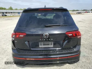 2024 Volkswagen Tiguan SE R-Line Black z VIN 3VVCB7AX8RM072281, wystawiony jako Copart lot #54356745 z przebiegiem 10 562 mil mil oraz Szkoda całkowita • Salvage title. Historia ofert i sprzedaży dostępna na DreamBid. Obrazek 6.