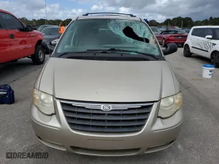 2007 Chrysler Town & Country LWB Touring with VIN 2A4GP54L77R295331, listed as a Copart auction lot 76946064 with 83,935 mi miles and Salvage Title. Bid and sale history available at carsss.com. Image 5.