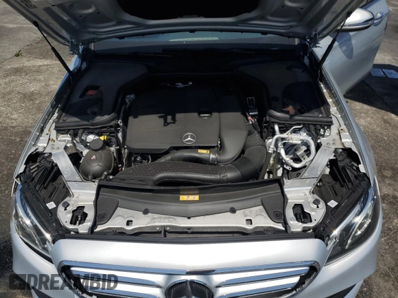 2020 Mercedes-Benz E 350 z VIN WDDZF8DB5LA710497, wystawiony jako Copart lot #51329925 z przebiegiem 41 490 mil mil oraz Szkoda całkowita • Salvage title. Historia ofert i sprzedaży dostępna na DreamBid. Obrazek 12.