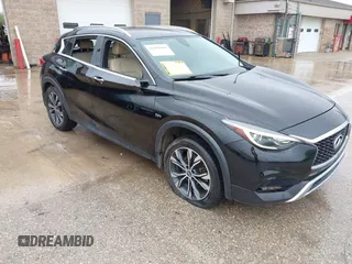 2018 Infiniti QX30 Premium z VIN SJKCH5CR3JA052230, wystawiony jako IAAI lot #42299604 z przebiegiem 85 369 mil mil oraz . Historia ofert i sprzedaży dostępna na DreamBid. Obrazek 1.