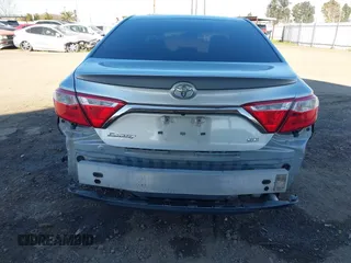 2015 Toyota Camry XLE with VIN 4T1BF1FK7FU886921, listed as a IAAI auction lot 41626611 with 171,377 mi miles. Bid and sale history available at carsss.com. Image 6.
