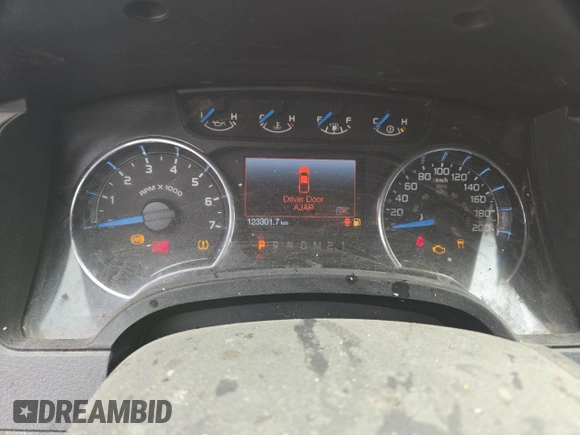2014 Ford F-150 XL с VIN 1FTFX1EF5EFA51457, выставлен на аукционе Copart как лот 60784555 с пробегом 123 301 миль миль и Списание • Salvage title. История ставок и продаж доступна на DreamBid. Изображение 9.